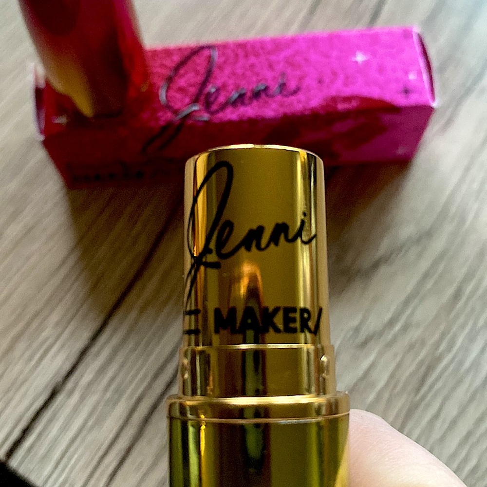 MAC Limited Edition lipstick NEW - Picture 2 of 5
